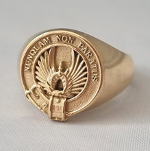 Load image into Gallery viewer, Johnstone clan crest signet ring gold
