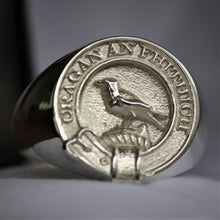 Load image into Gallery viewer, MacDonnell Clan Crest Signet Ring Scot Jewelry Rings