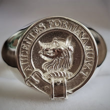 Load image into Gallery viewer, MacKinnon Clan Crest Signet Ring Scot Jewelry Rings