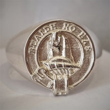 Load image into Gallery viewer, MacNeil Clan Crest Signet Ring Scot Jewelry Rings