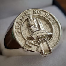 Load image into Gallery viewer, MacNeil Clan Crest Signet Ring Scot Jewelry Rings
