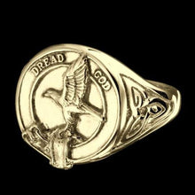 Load image into Gallery viewer, Munro Clan Crest Signet Ring - celtic sides Scot Jewelry Rings
