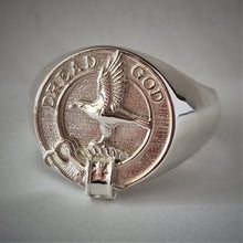 Load image into Gallery viewer, Munro Clan Crest Signet Ring Scot Jewelry Rings