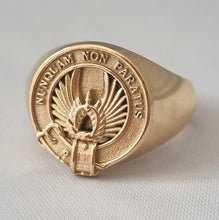Load image into Gallery viewer, Johnstone clan crest signet ring gold
