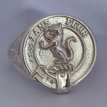 Load image into Gallery viewer, Sutherland clan crest signet ring with celtic sides
