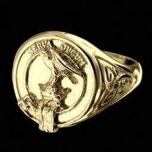 Load image into Gallery viewer, Hay Clan Crest Signet Ring - celtic sides Scot Jewelry Rings
