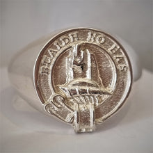 Load image into Gallery viewer, MacNeil Clan Crest Signet Ring Scot Jewelry Rings
