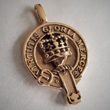 Load image into Gallery viewer, Robertson Clan Crest Pendant Scot Jewelry Charms &amp; Pendants
